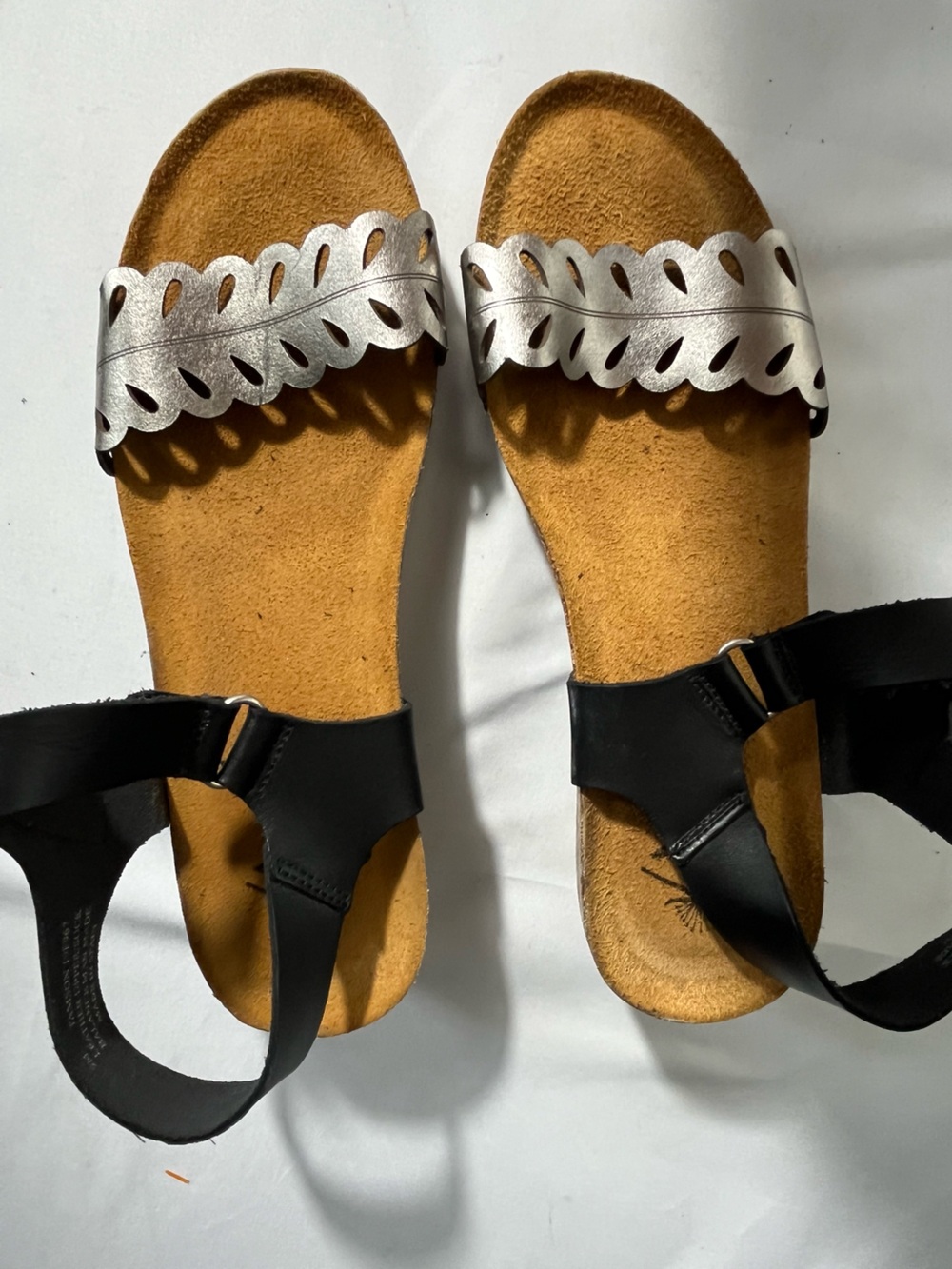 OTBT‎ Forever Leather Comfort Sandals Size 9M Black Silver
